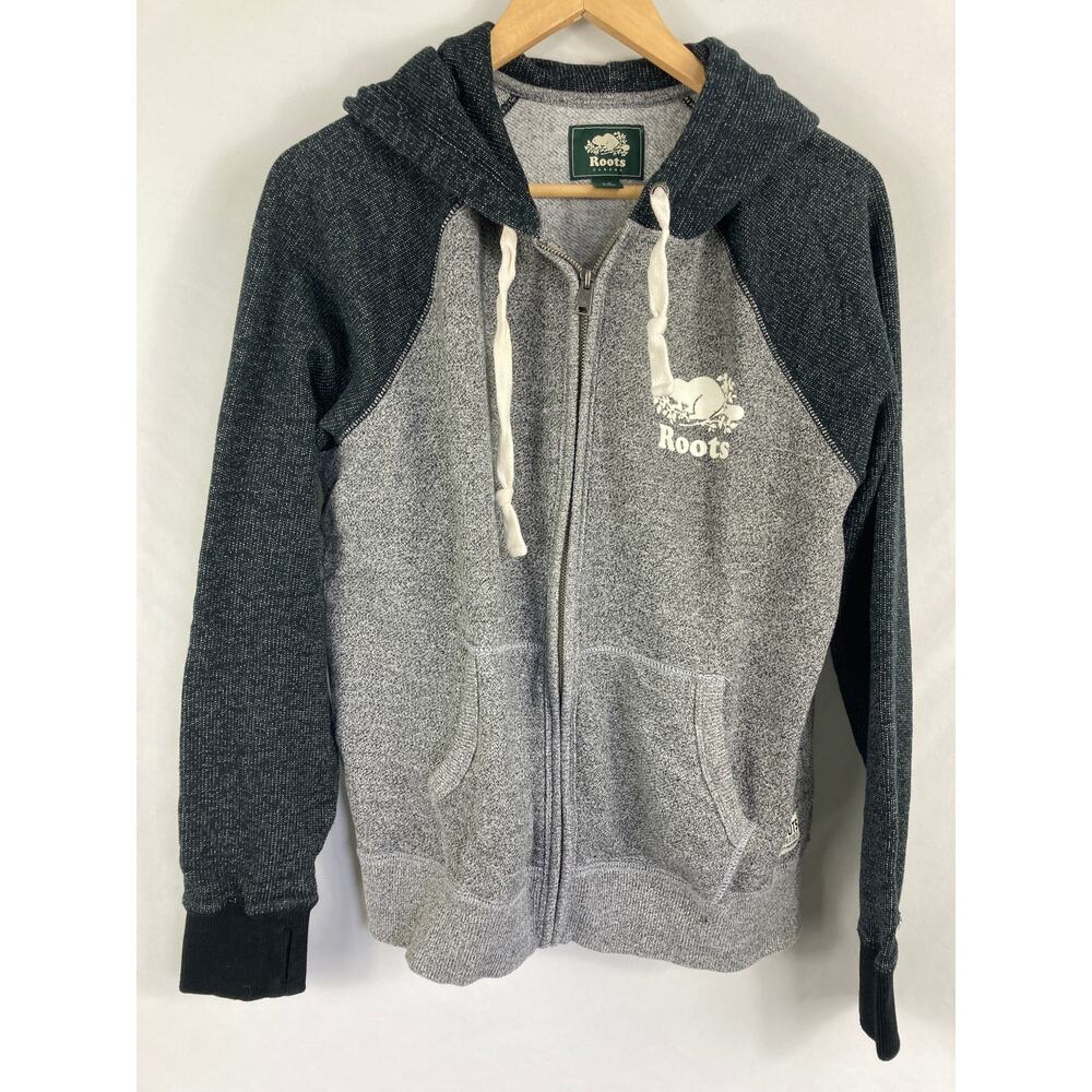 Roots Women's Gray and Black Sweater